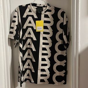 Marc Jacobs monogram t-shirt (1 size)